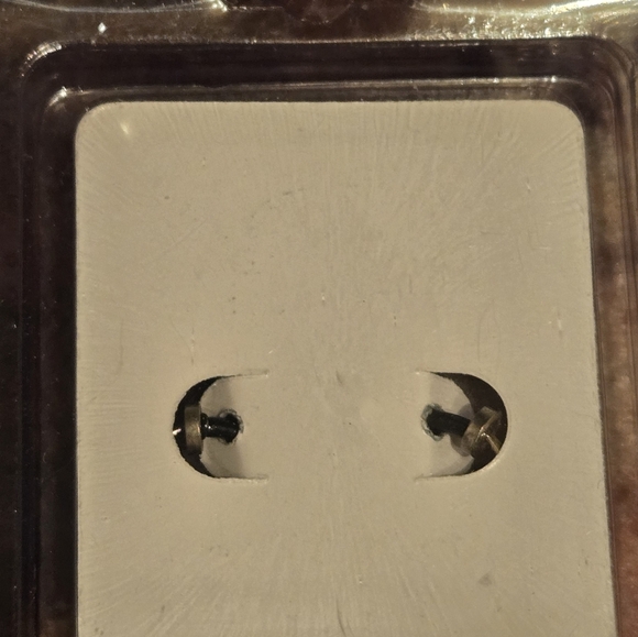 PRETTY COOL BODY CLIPS - Picture 2 of 2